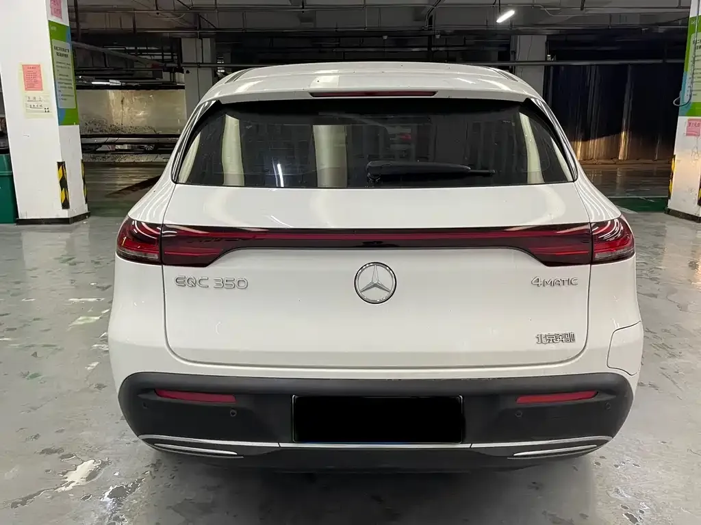 Mercedes-Benz EQC — фото 5