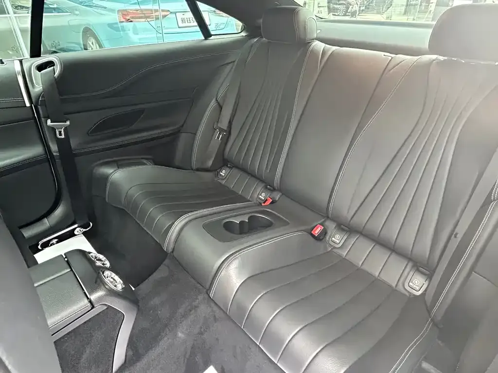 Mercedes-Benz E-Class (Import) — фото 10