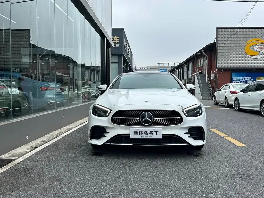 Mercedes-Benz E-Class (Import) — фото 2