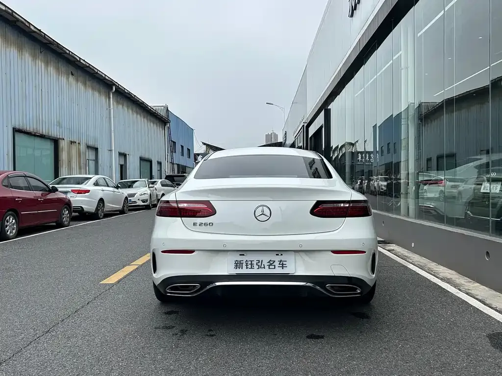 Mercedes-Benz E-Class (Import) — фото 5