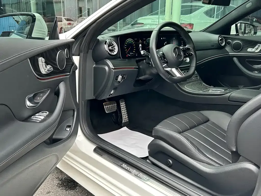 Mercedes-Benz E-Class (Import) — фото 6