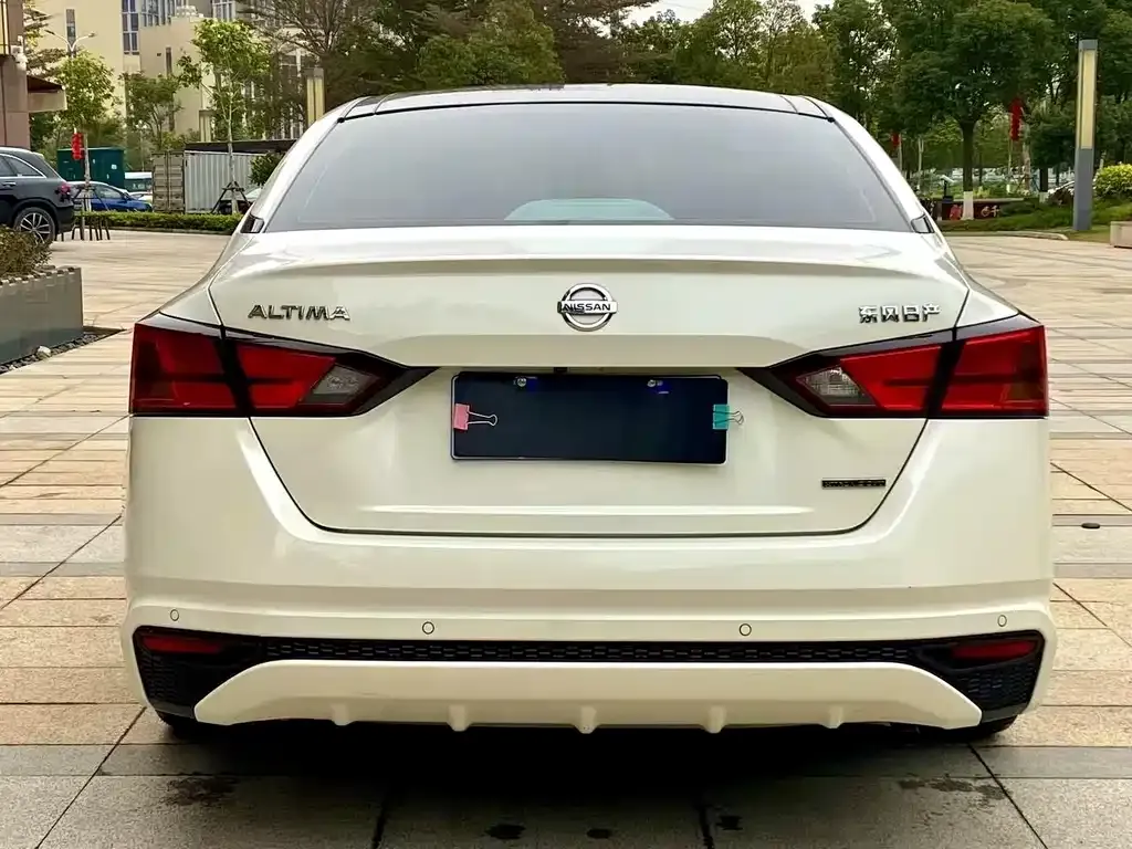 Nissan Teana — фото 8