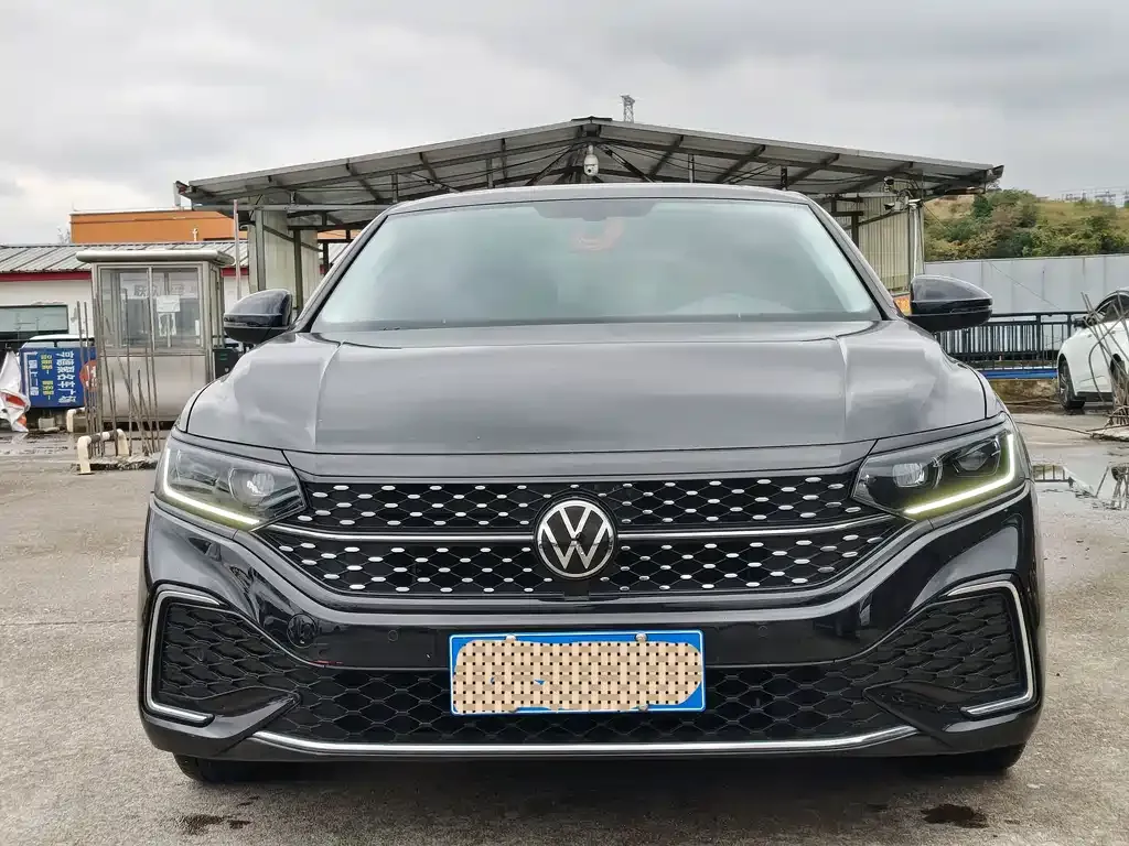 Volkswagen Passat — фото 2