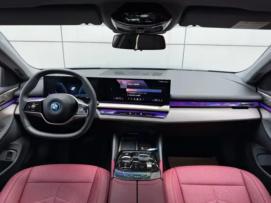 BMW i5 — фото 9