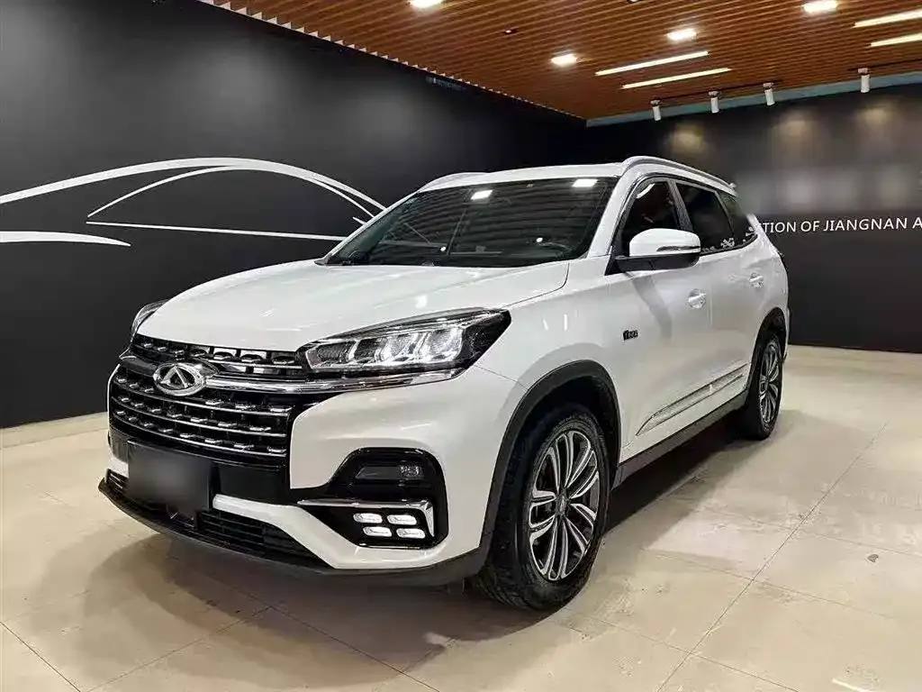 Chery Tiggo 8 — фото 2