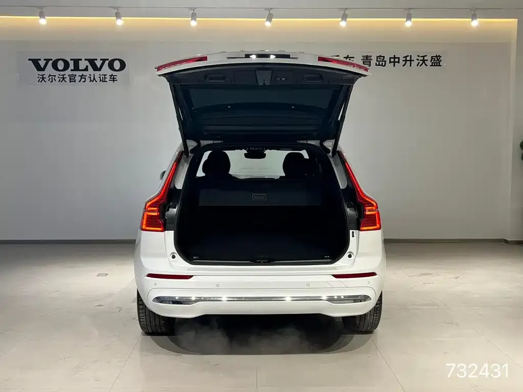 Volvo XC60 — фото 5