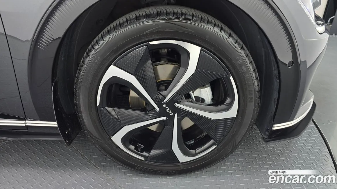 Kia EV6 — фото 5