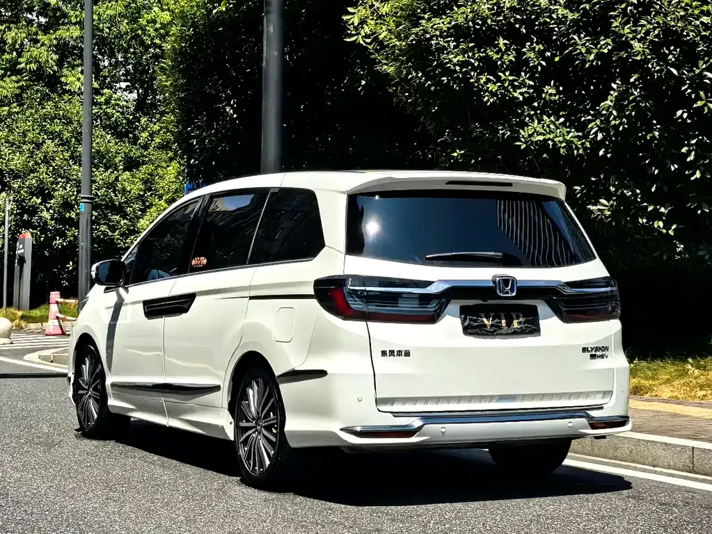 Honda Elysion — фото 4