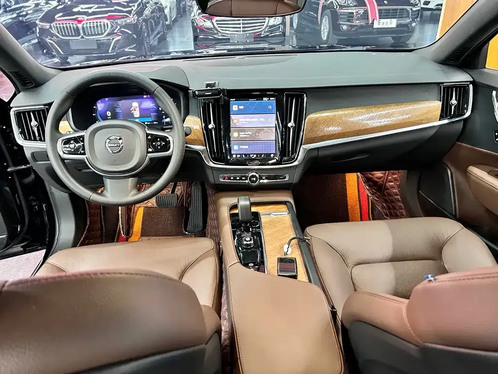 Volvo S90 — фото 10