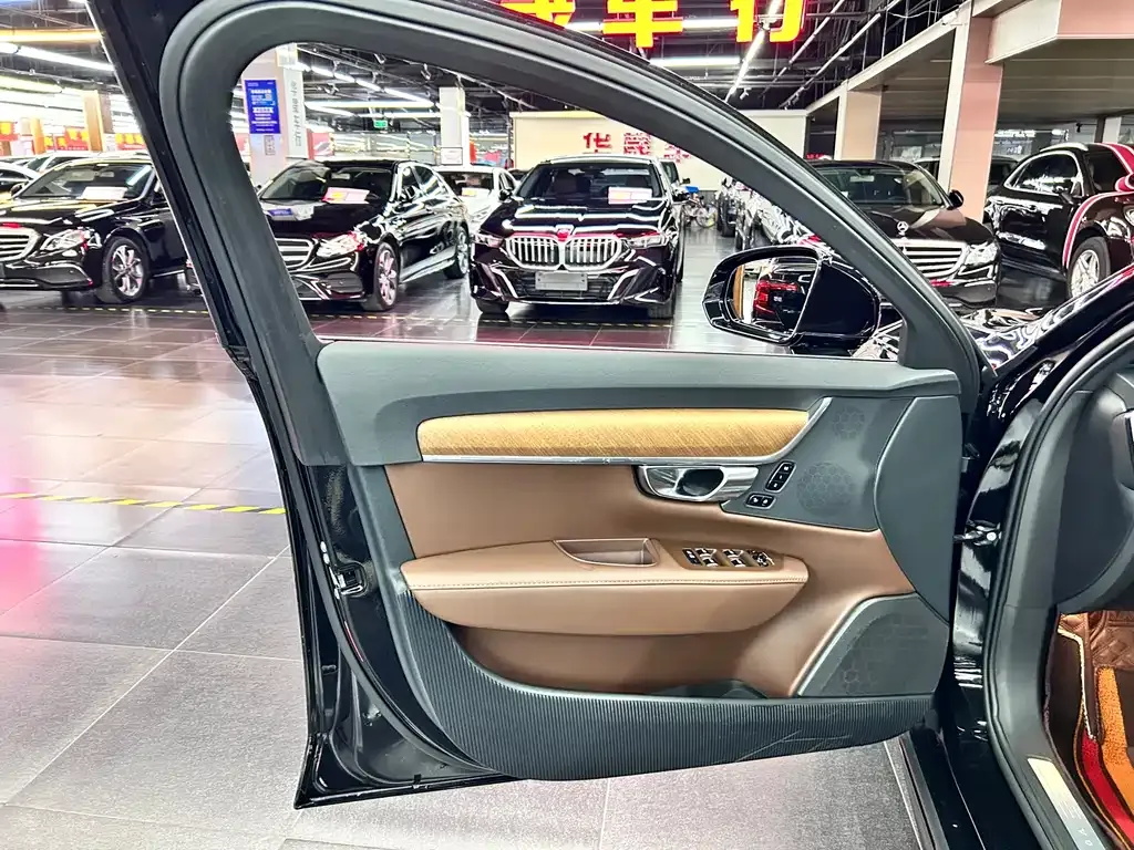Volvo S90 — фото 8