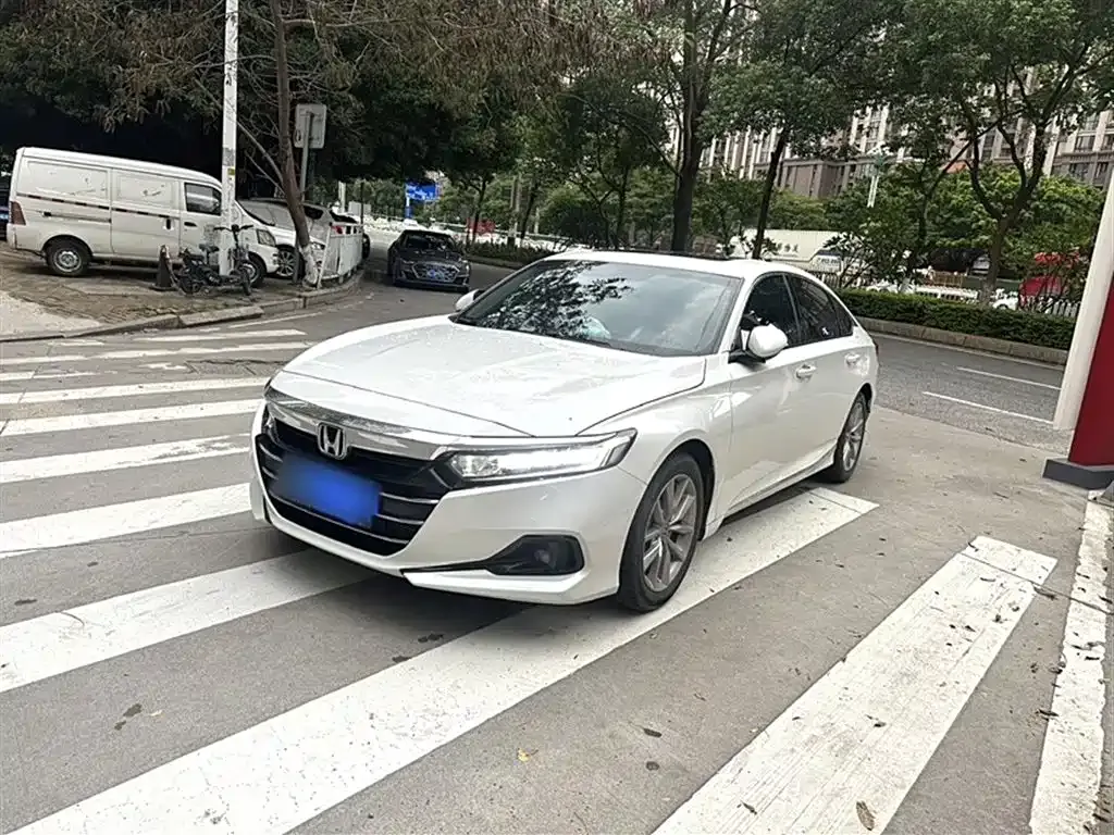 Honda Accord — фото 3