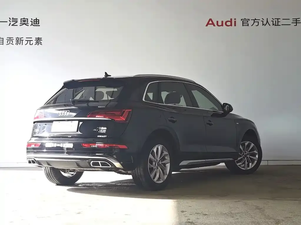 Audi Q5L — фото 3