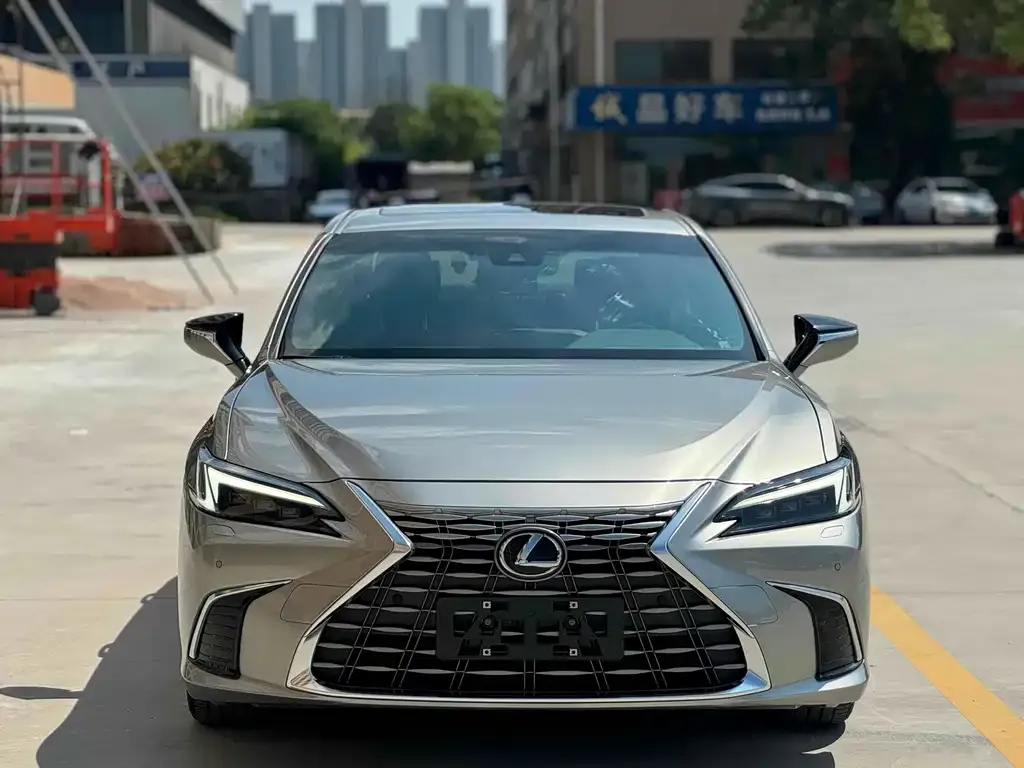 Lexus ES — фото 2