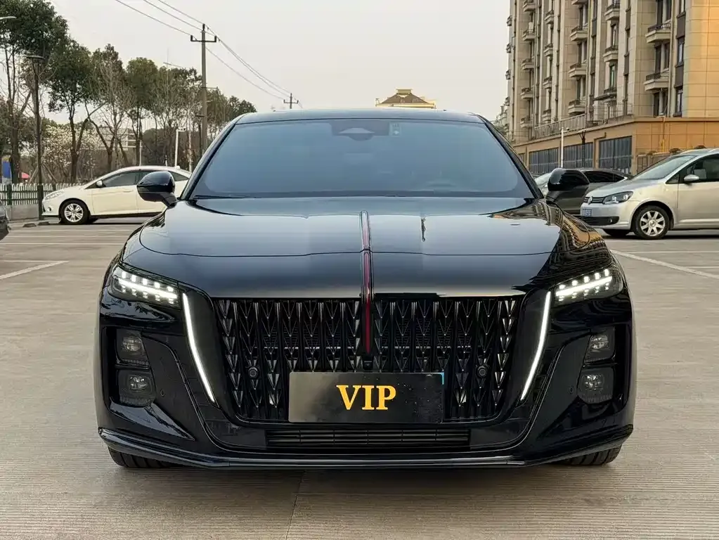 Hongqi H5 — фото 1