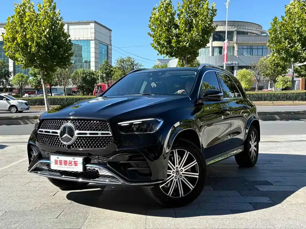 Mercedes-Benz GLE — фото 1