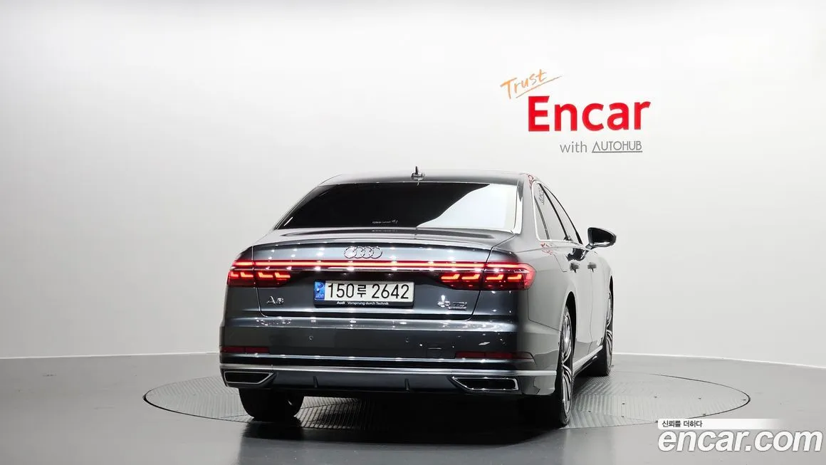 Audi A8 — фото 4
