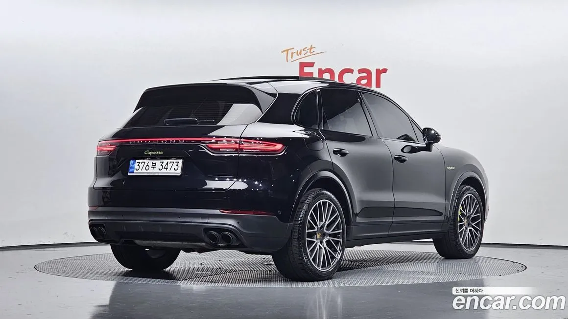 Porsche Cayenne — фото 2