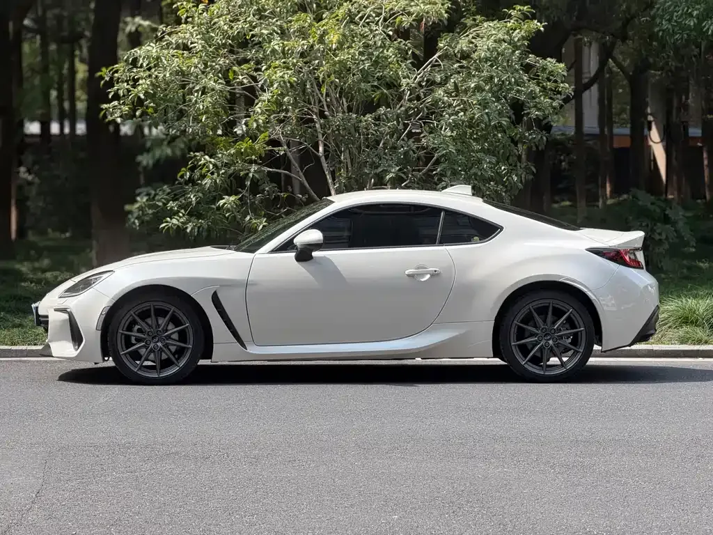 Subaru BRZ — фото 4