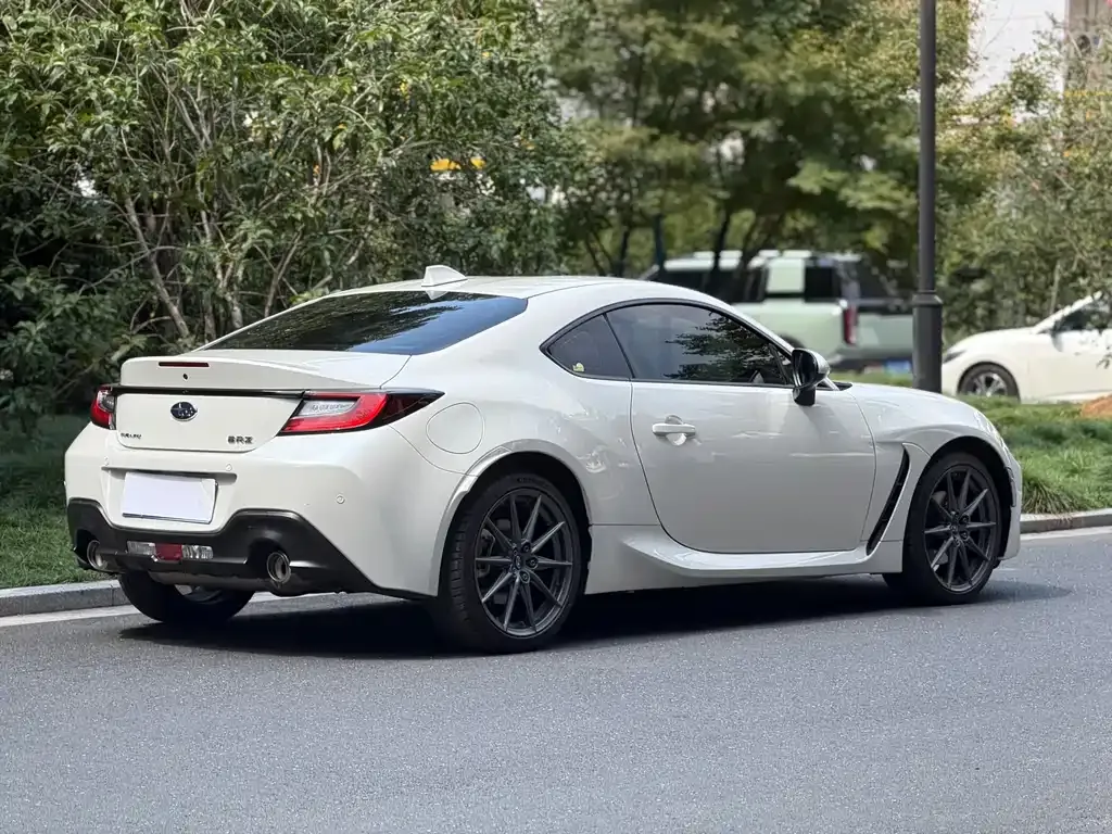 Subaru BRZ — фото 5