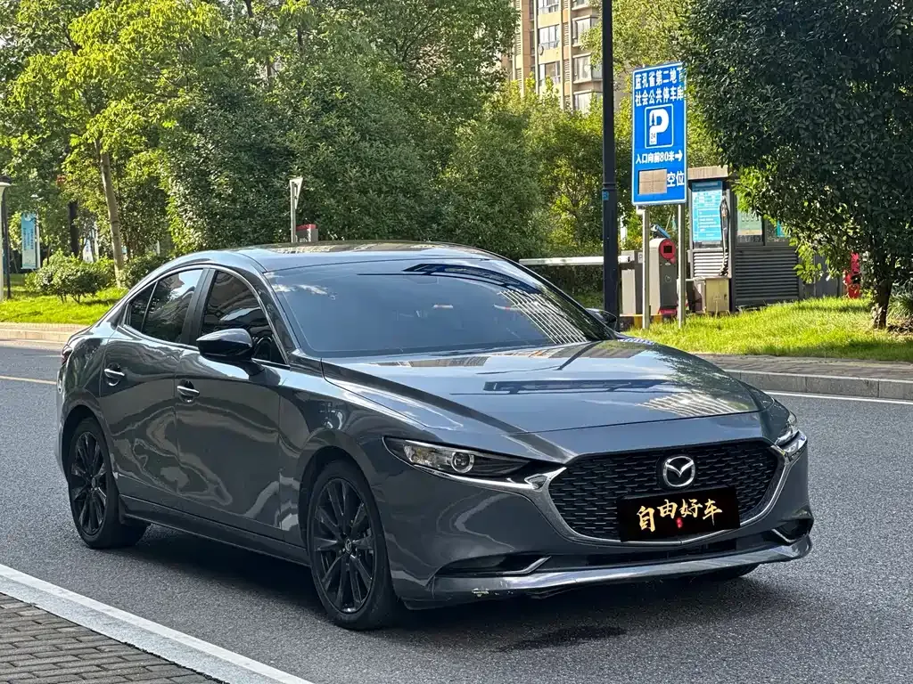 Mazda 3 Axela — фото 3