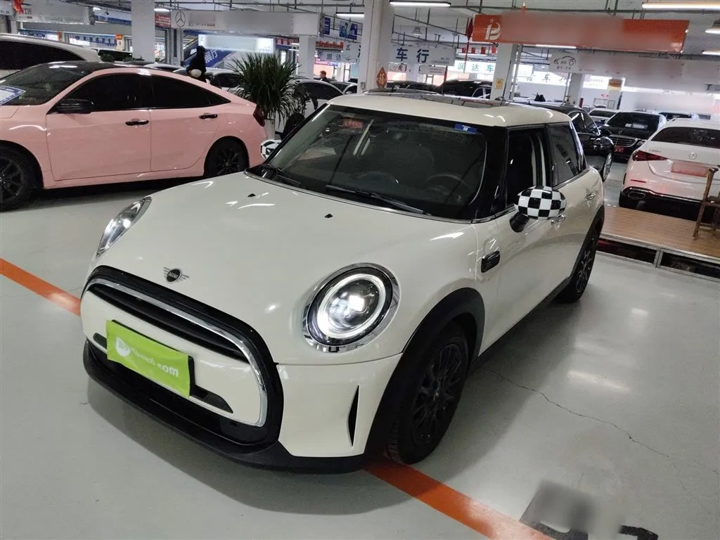 MINI Cooper (3-door) — фото 1
