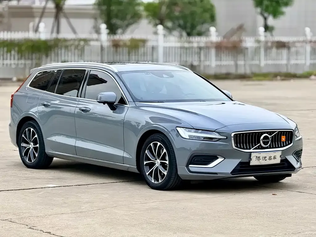 Volvo V60 — фото 4