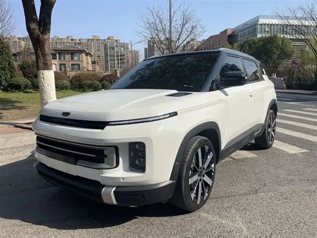 Geely Icon — фото 1