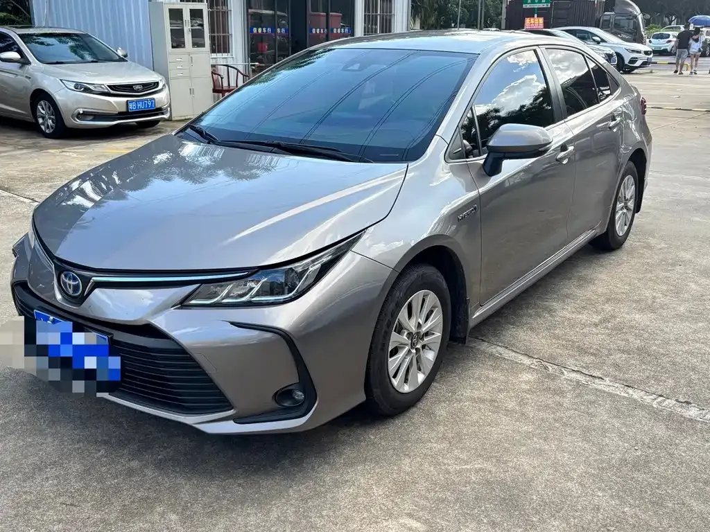 Toyota Corolla — фото 3