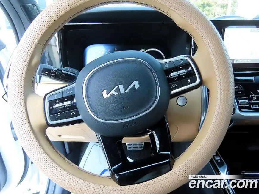 Kia Sorento — фото 8