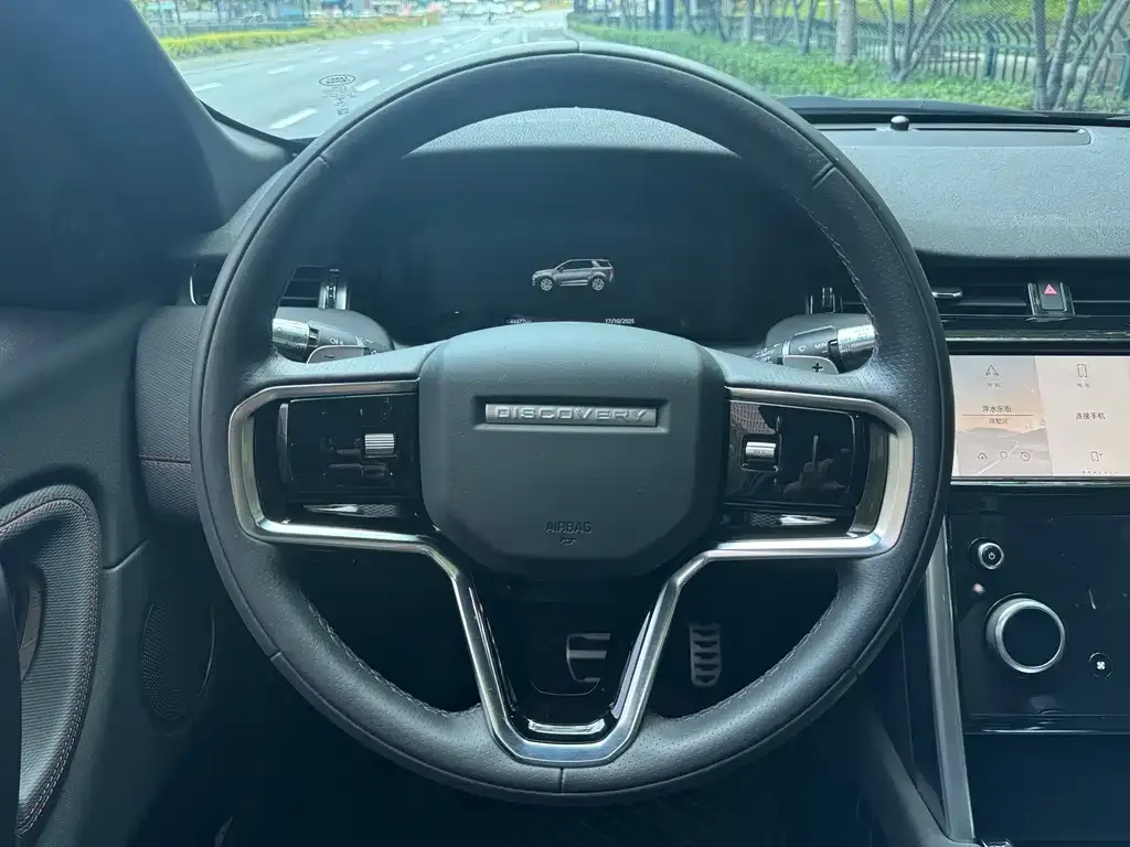 Land Rover Discovery Sport — фото 10