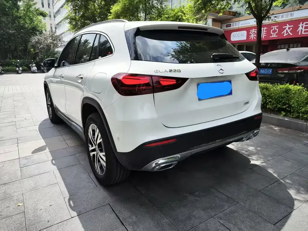 Mercedes-Benz GLA — фото 7