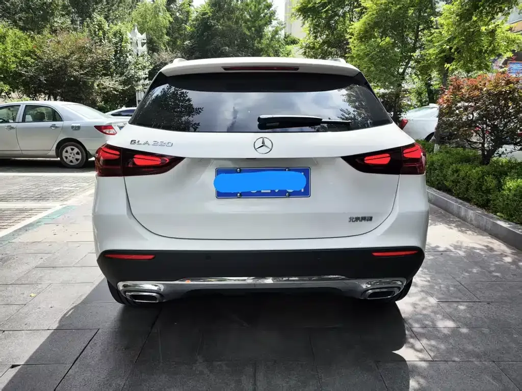 Mercedes-Benz GLA — фото 8