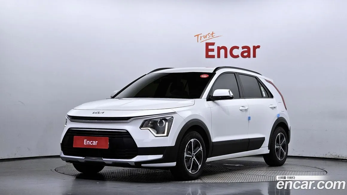 Kia Niro — фото 1