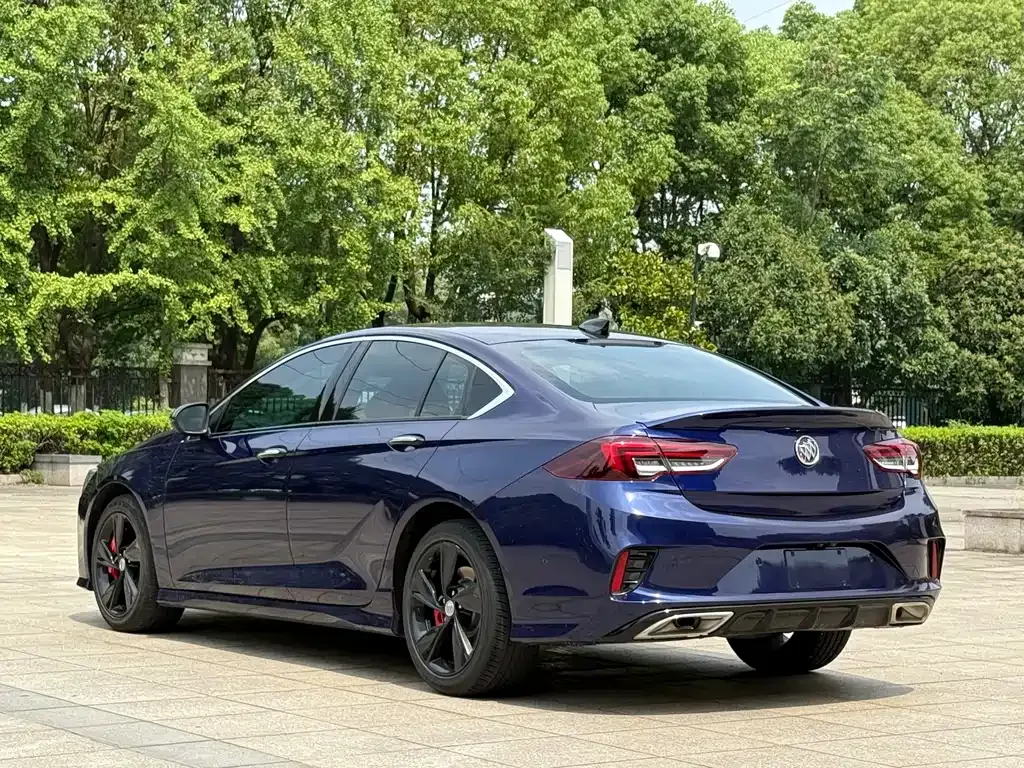 Buick Regal — фото 10