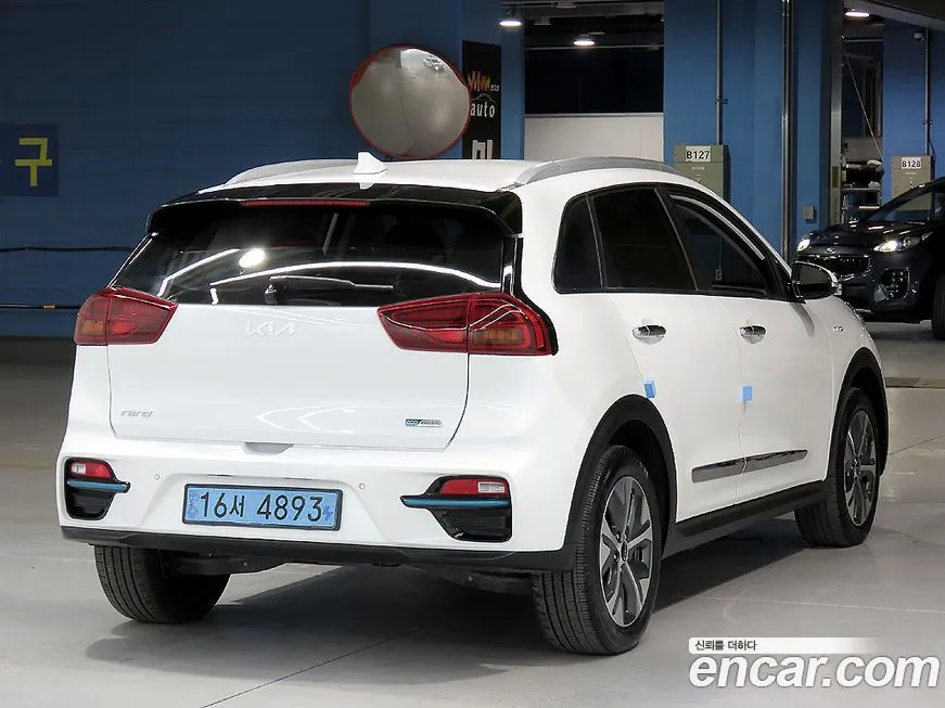 Kia Niro — фото 4