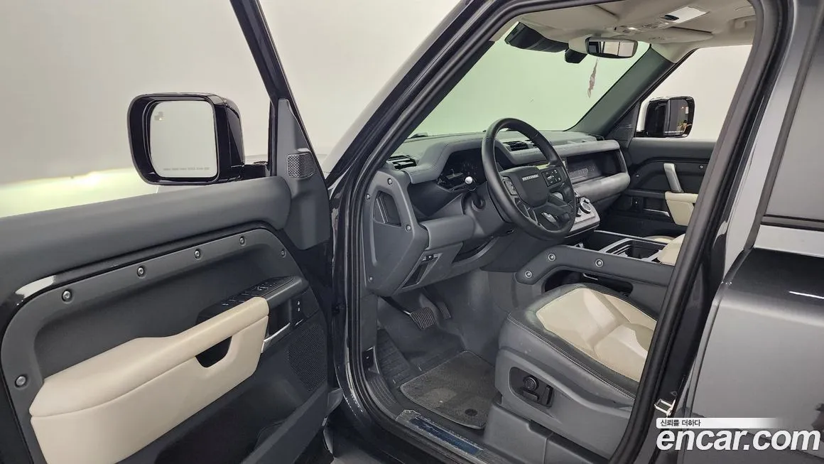 Land Rover Defender — фото 10