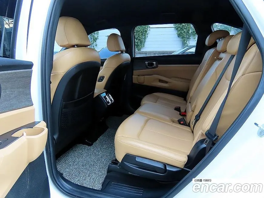 Kia Sorento — фото 6