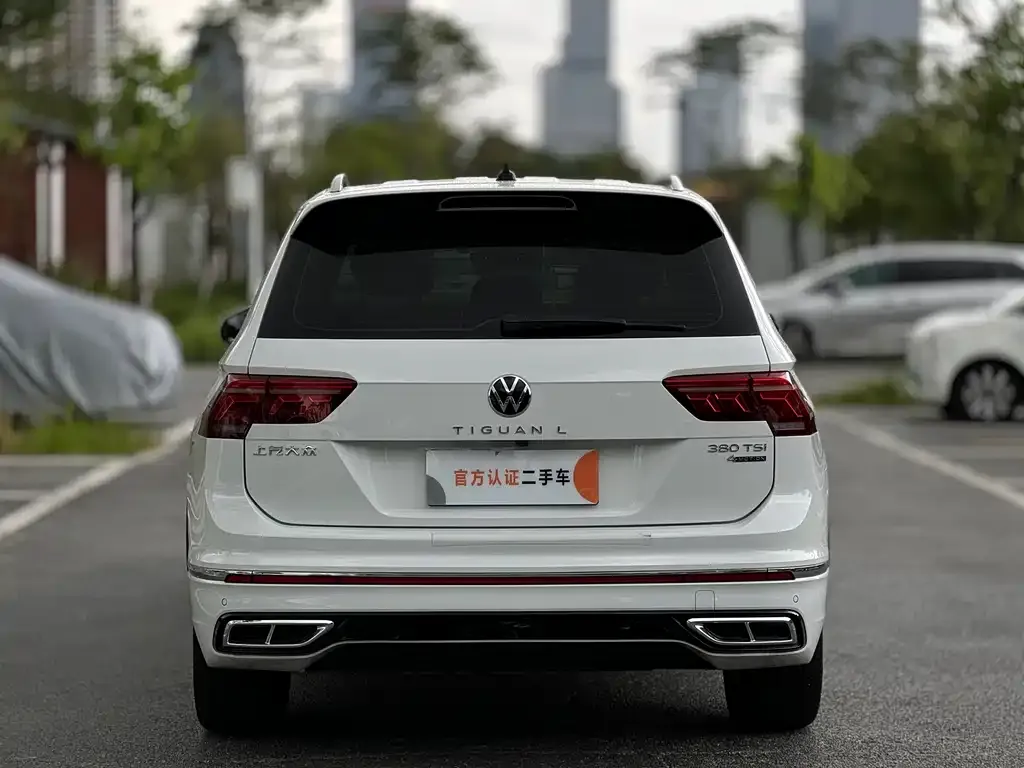 Volkswagen Tiguan L — фото 6