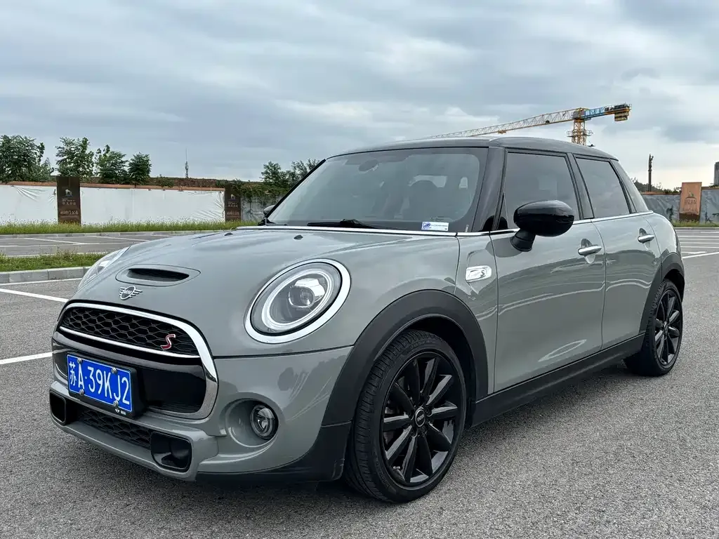 MINI Cooper (3-door) — фото 1