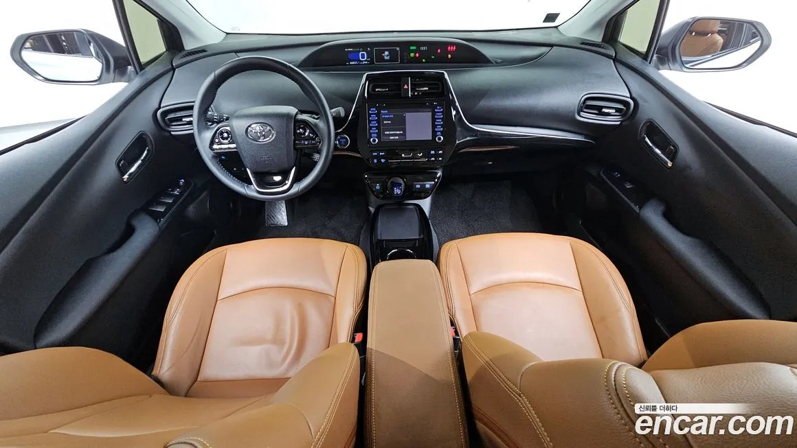 Toyota Prius — фото 7