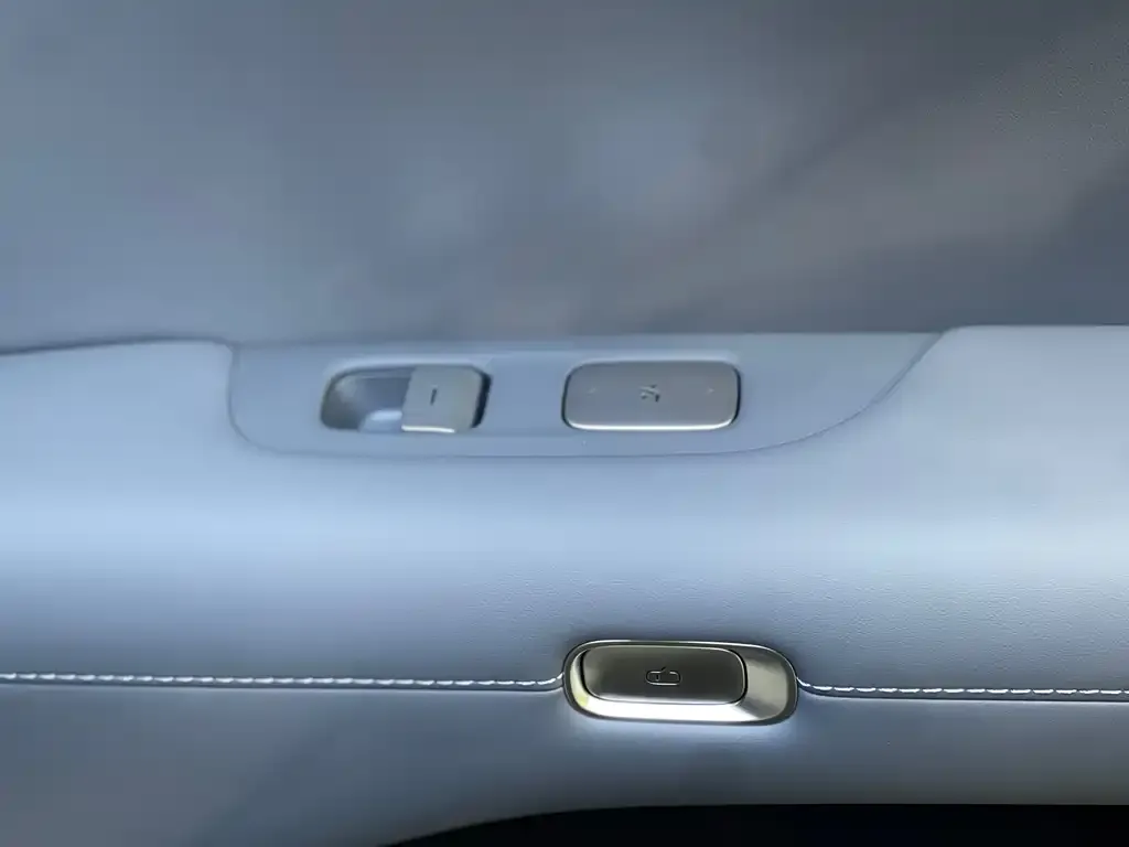 Xiaomi YU7 — фото 8