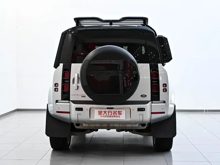 Land Rover Defender — фото 7