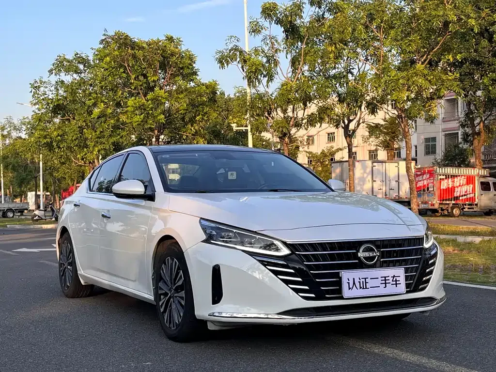 Nissan Teana — фото 3