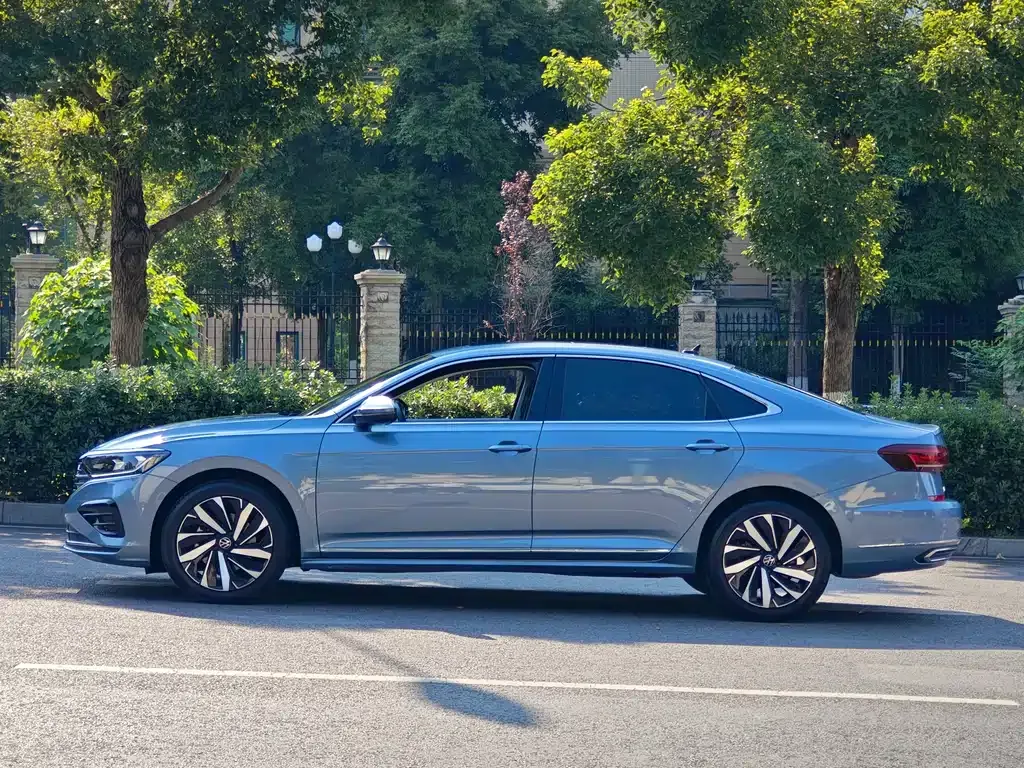 Volkswagen Passat — фото 6
