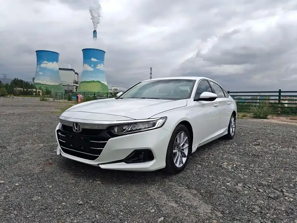 Honda Accord — фото 1