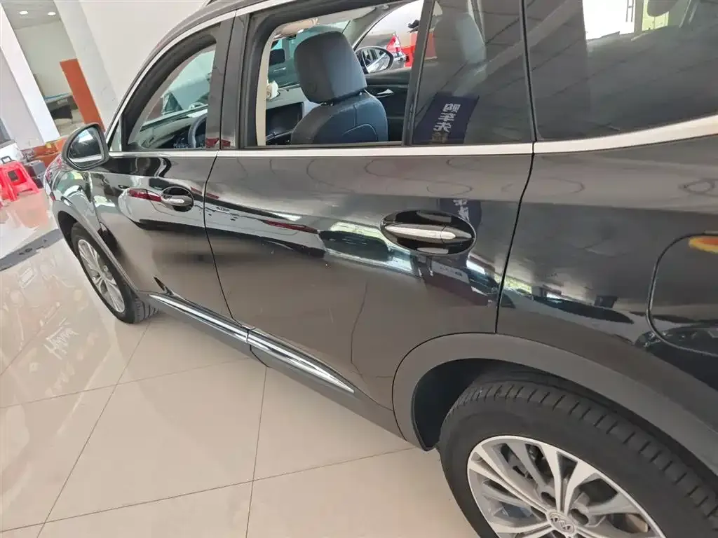 Buick Envision Plus — фото 5