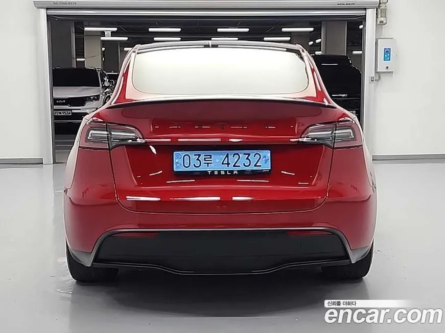 Tesla Model Y — фото 3