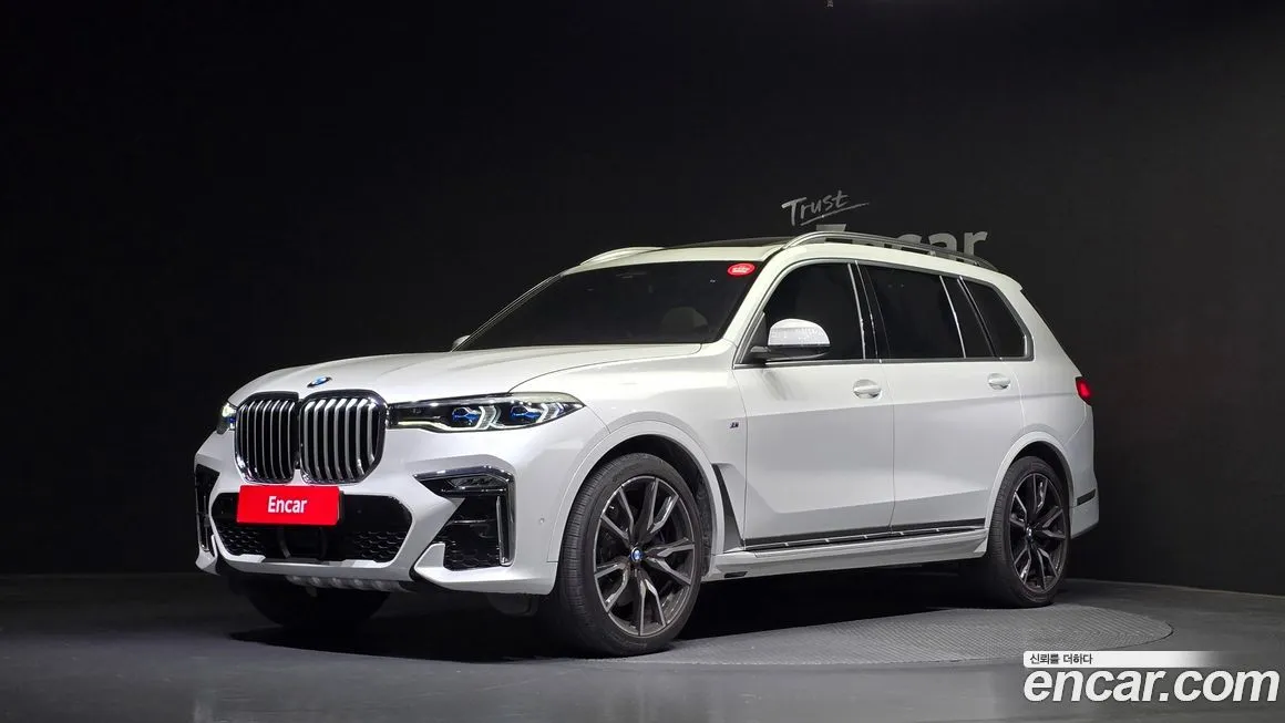 BMW X7 — фото 1