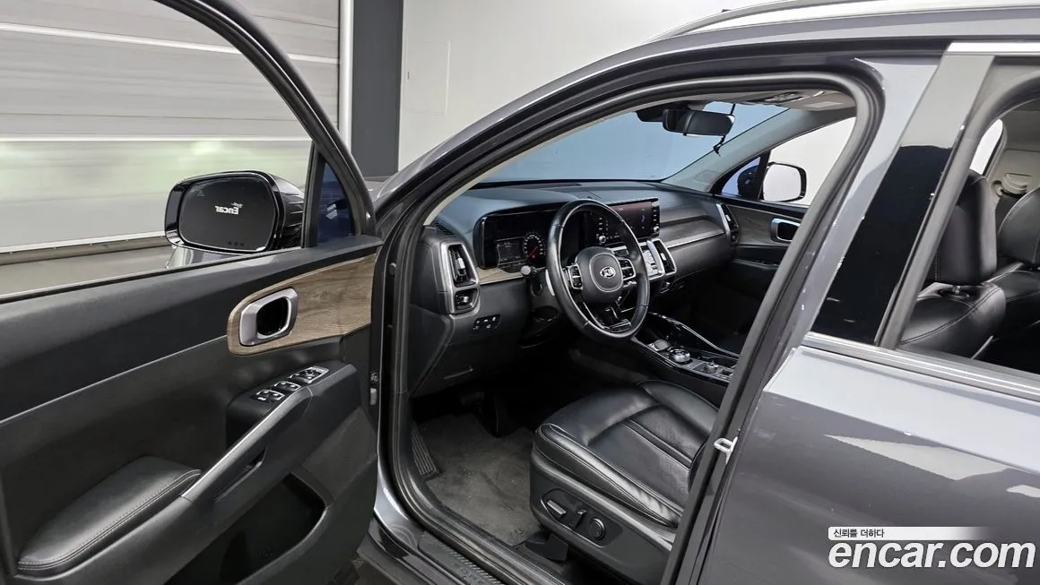 Kia Sorento — фото 10