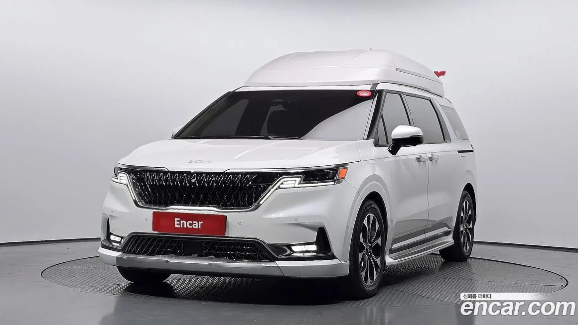 Kia Carnival — фото 1
